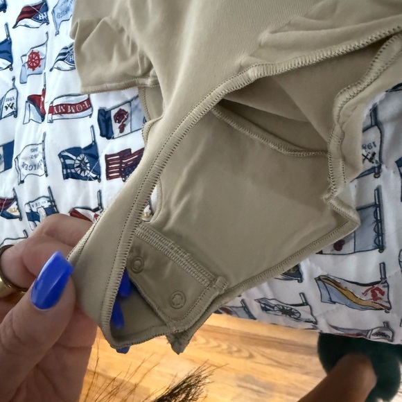 Skims bodysuit - Picture 3 of 4